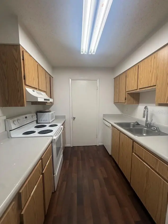 13367 Arbor Pointe Circle #201, Tampa, FL 33617 - #2