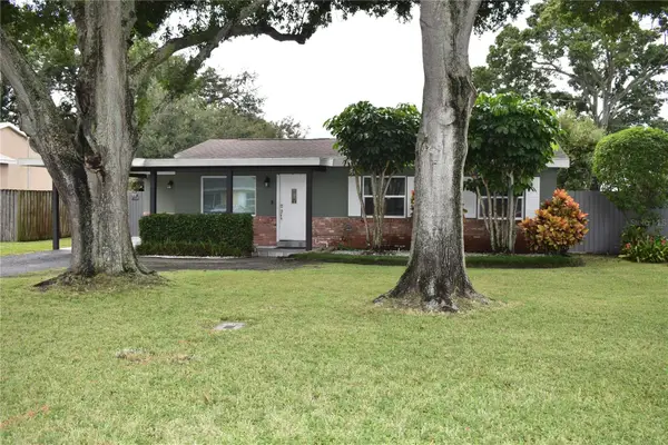 110 Royal Palms, LARGO, FL 33771
