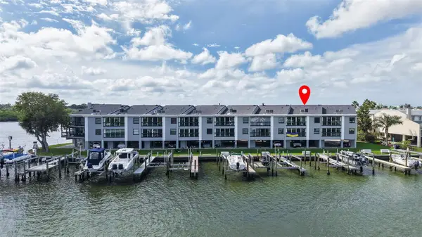 326 Windrush Boulevard #202, INDIAN ROCKS BEACH, FL 33785