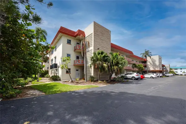 5840 30th Avenue S #201, GULFPORT, FL 33707