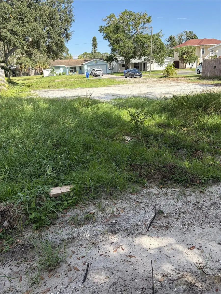 4210 Huntington Street Ne, Saint Petersburg, FL 33703 - #1