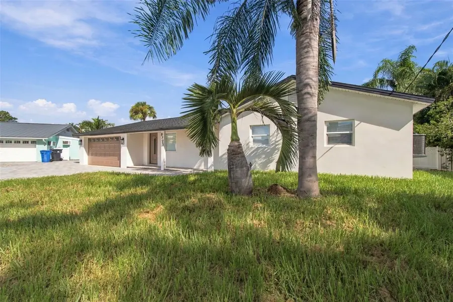 8725 Thornwood Lane, Tampa, FL 33615 - #2