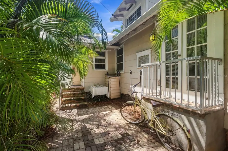 406 10th Avenue Ne, Saint Petersburg, FL 33701 - #3