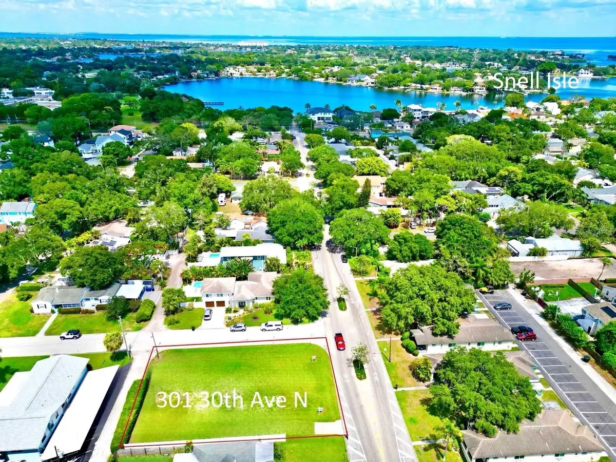 301 30th Avenue N, Saint Petersburg, FL 33704 - #1