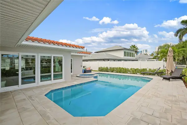 136 Bayside Drive, CLEARWATER, FL 33767