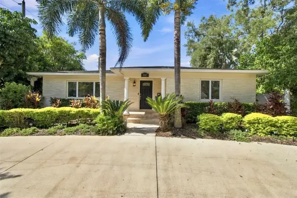 100 Monterey Boulevard Ne, ST PETERSBURG, FL 33704