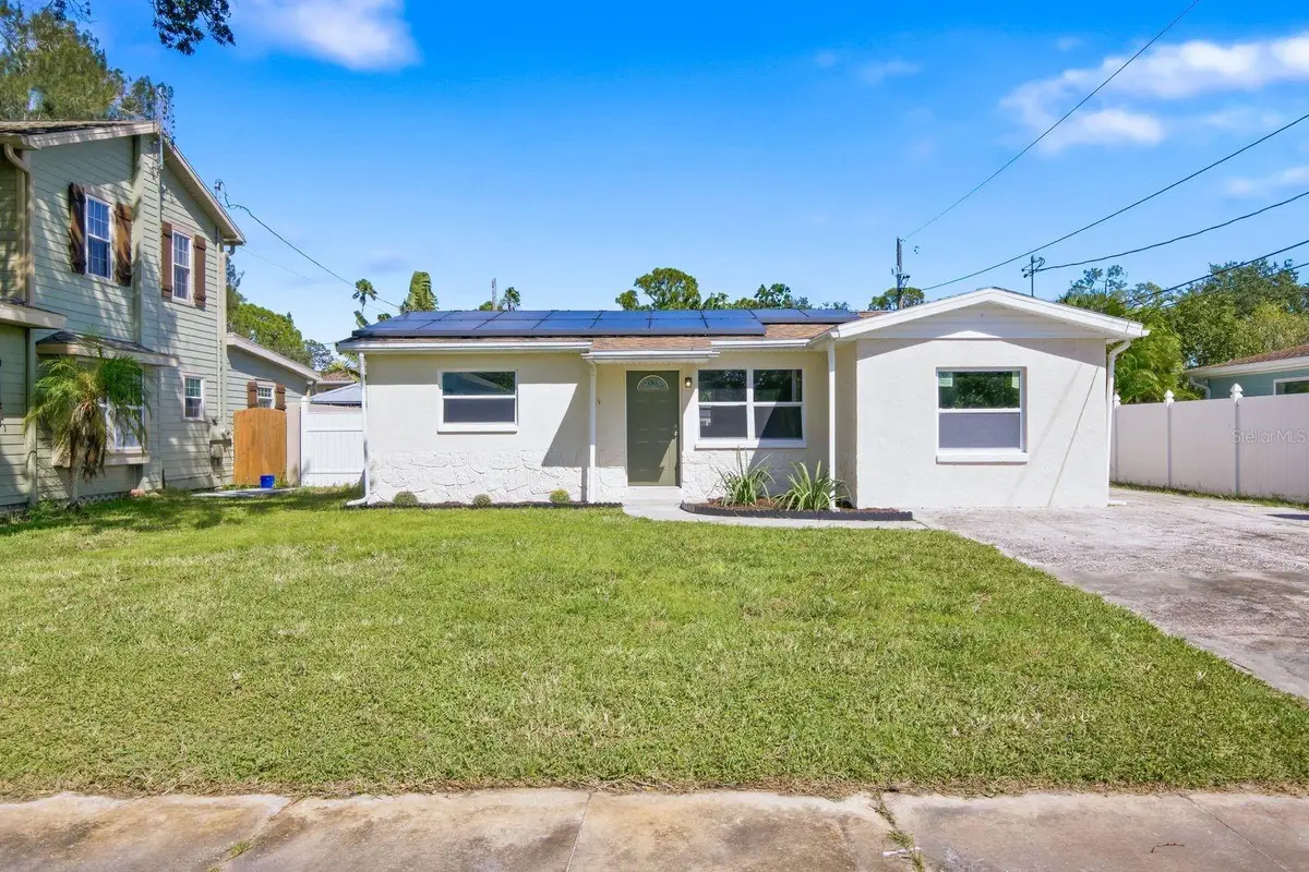 8143 Overlook Place Ne, Saint Petersburg, FL 33702 - #1