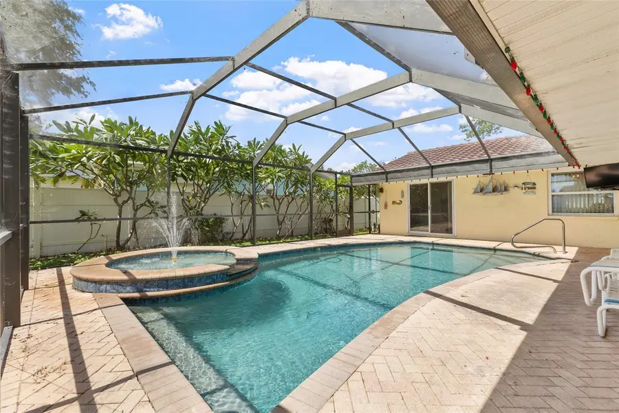 6232 43rd Avenue N, Kenneth City, FL 33709 - #3