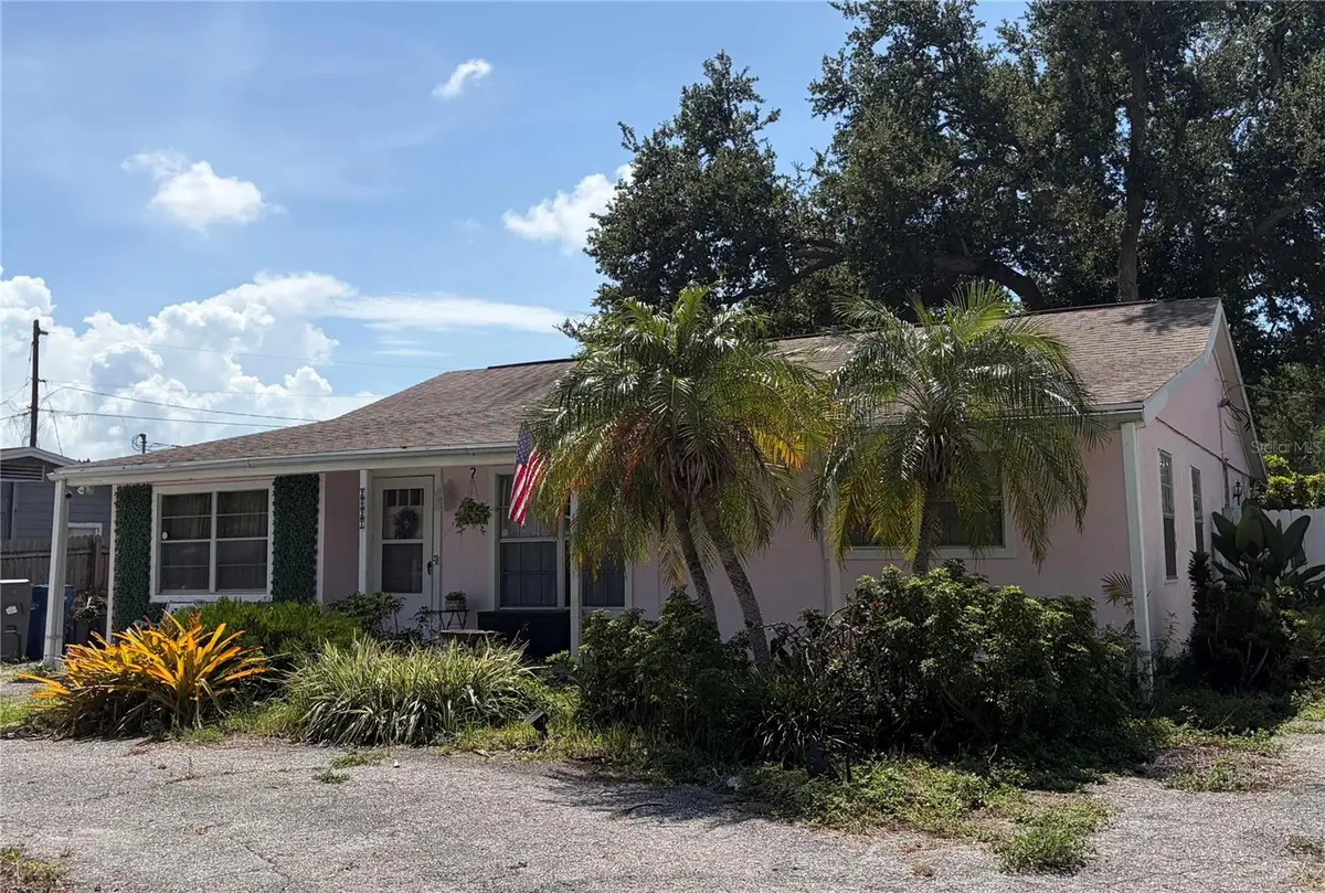 2027 27th Avenue W, Bradenton, FL 34205 - #1