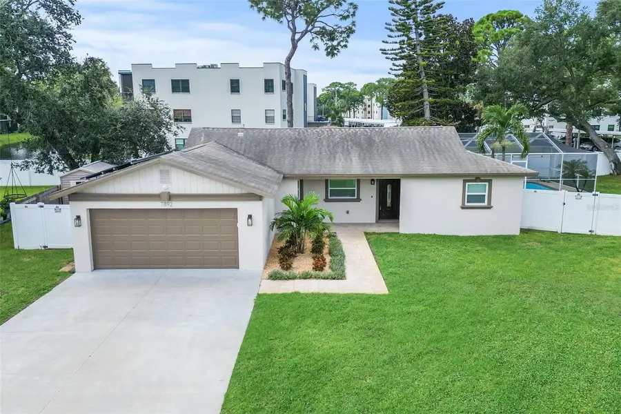 7892 Sundown Drive N, Saint Petersburg, FL 33709 - #2
