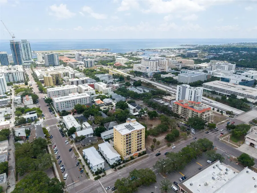 316 8th Street S #703, Saint Petersburg, FL 33701 - #3