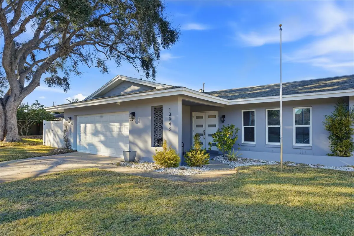 13945 106th Avenue, Largo, FL 33774 - #1