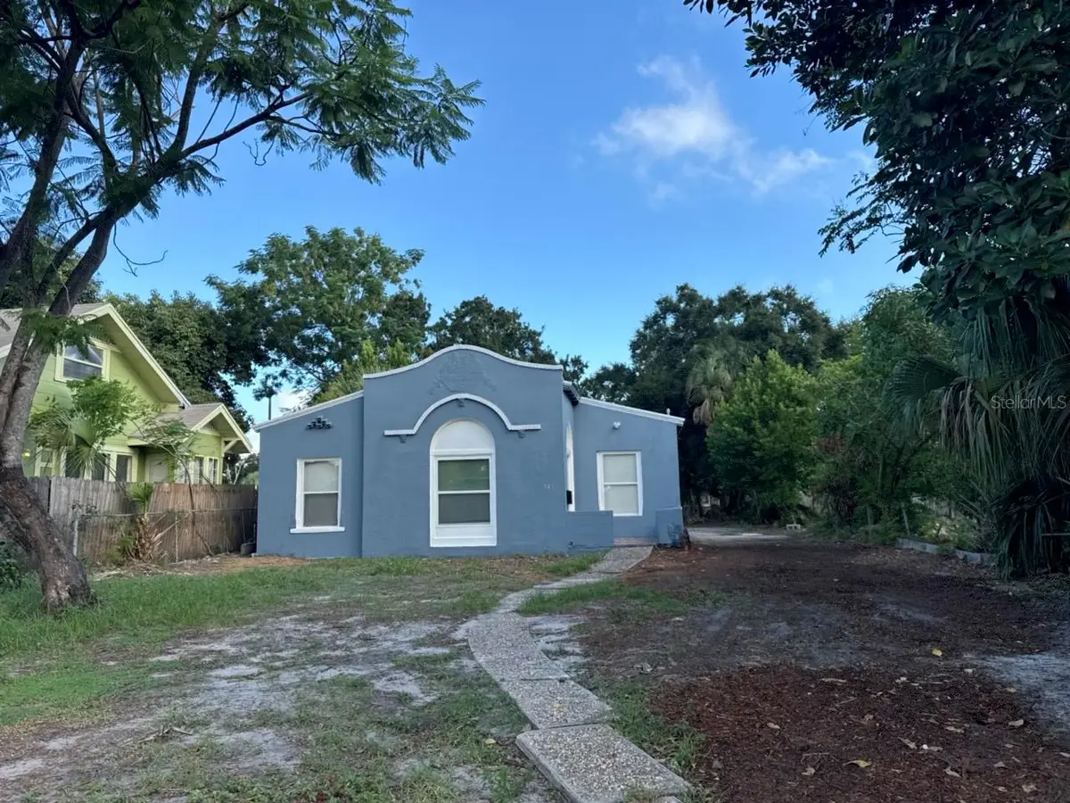 941 16th Avenue S, Saint Petersburg, FL 33705 - #1