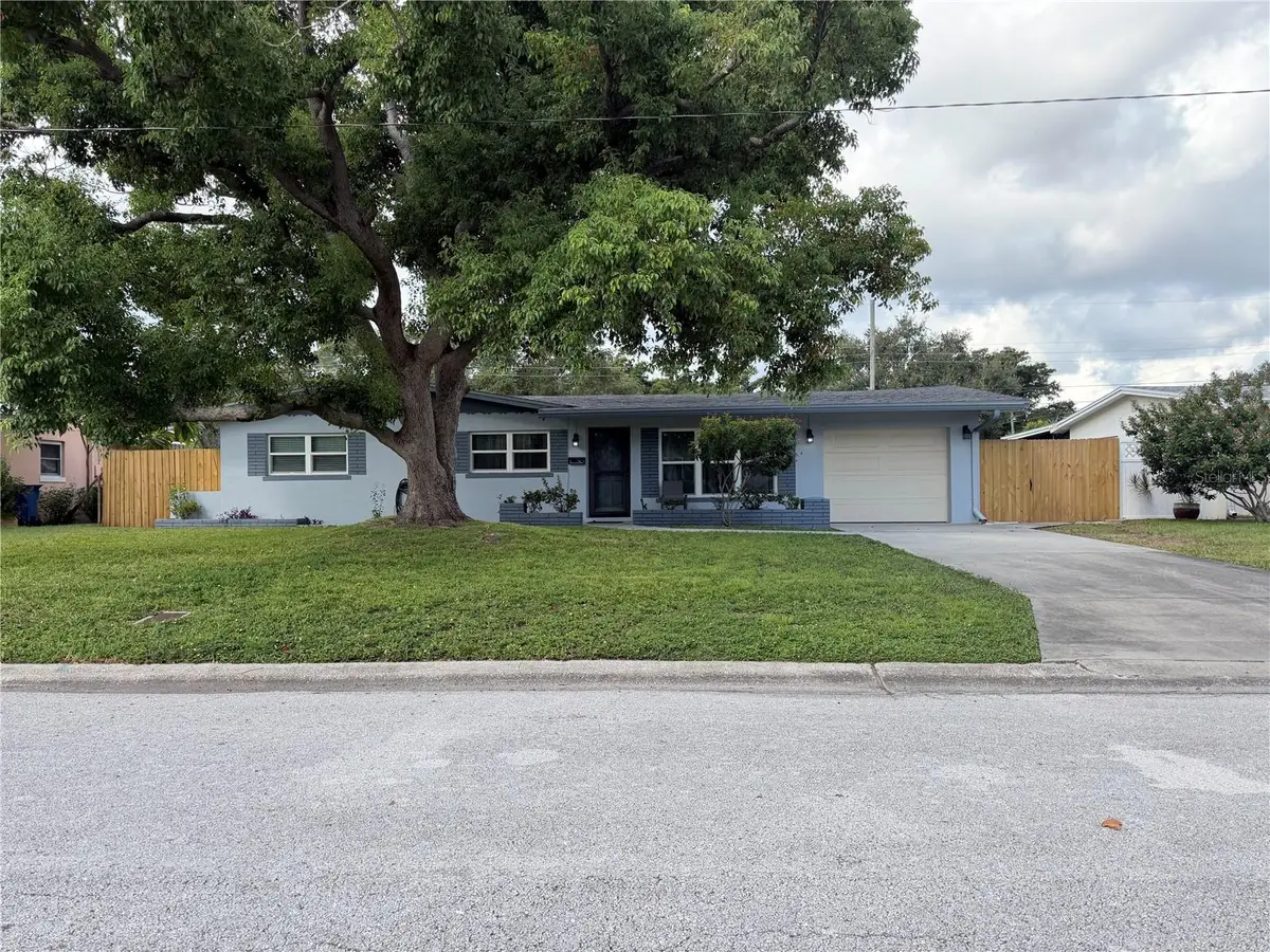 2700 56th Lane N, Saint Petersburg, FL 33710 - #1