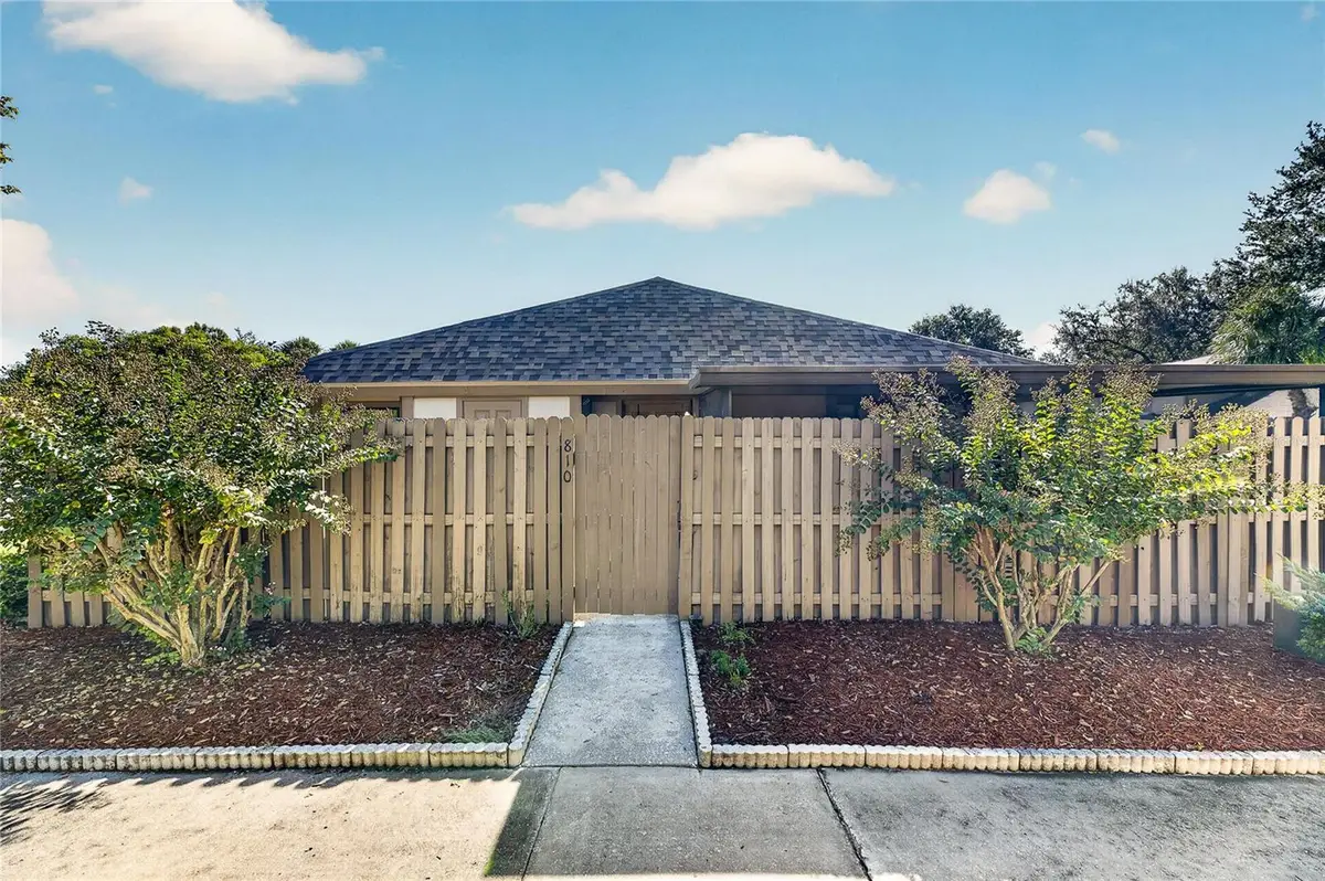 810 Hunters Court, Brandon, FL 33511 - #1