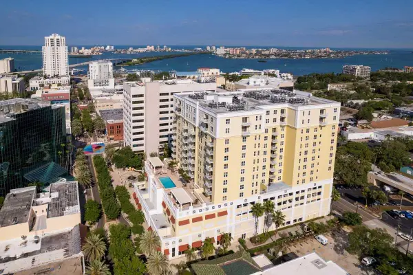 628 Cleveland Street #1202, CLEARWATER, FL 33755