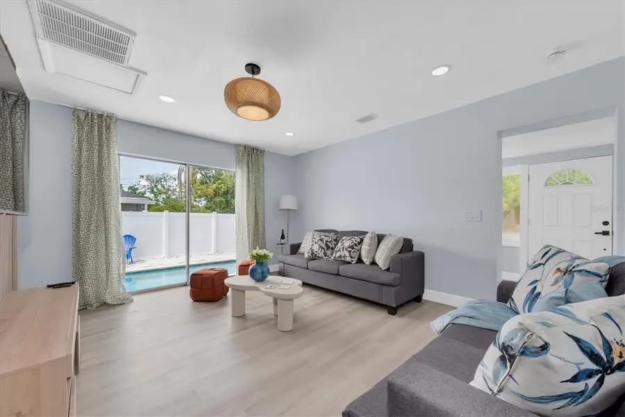 4000 46th Street N, Saint Petersburg, FL 33714 - #3