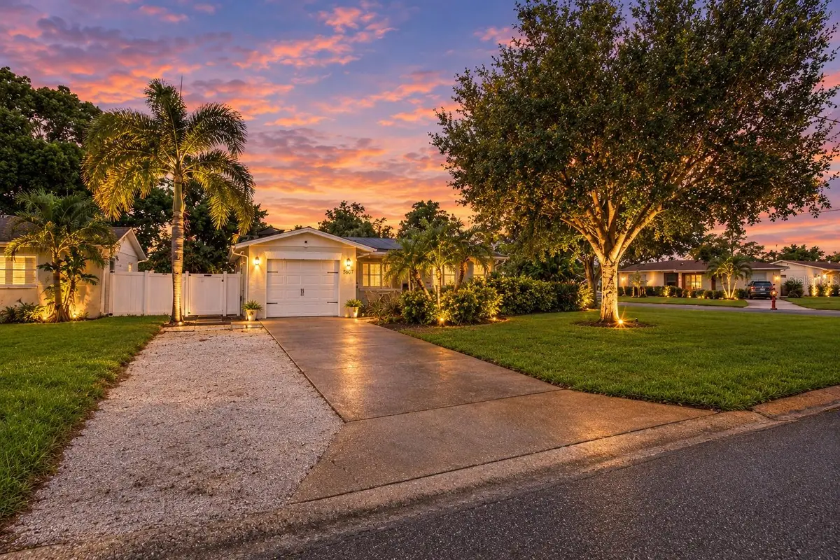 5601 15th Avenue N, Saint Petersburg, FL 33710 - #1