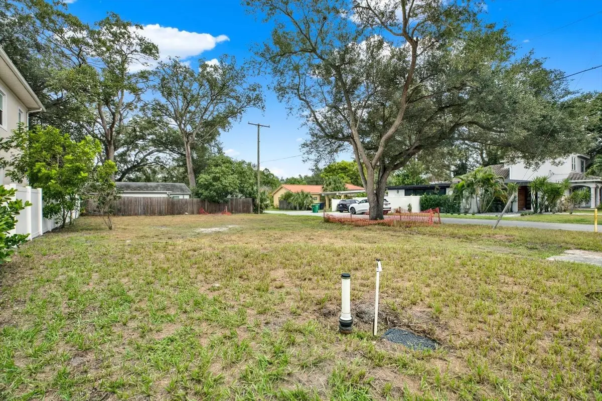 3201 W Fielder Street, Tampa, FL 33611 - #1