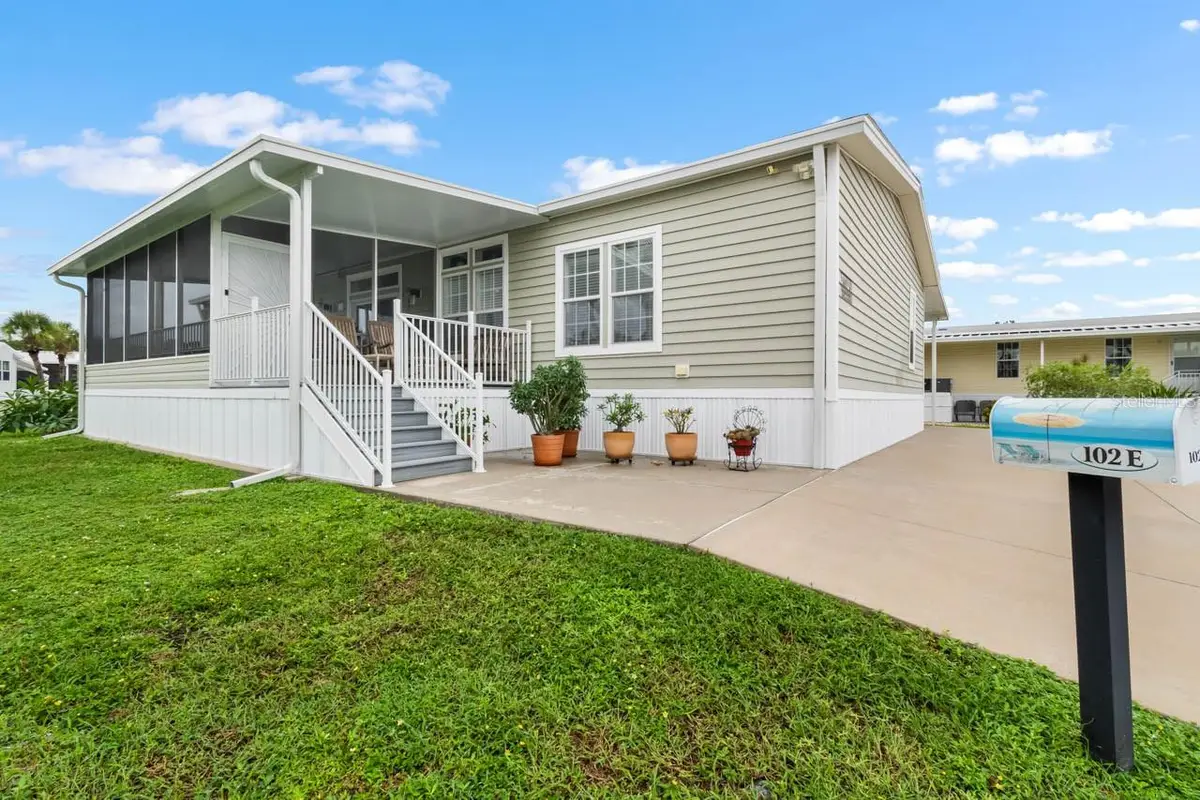 102 E Saint Lucia Loop, Apollo Beach, FL 33572 - #1