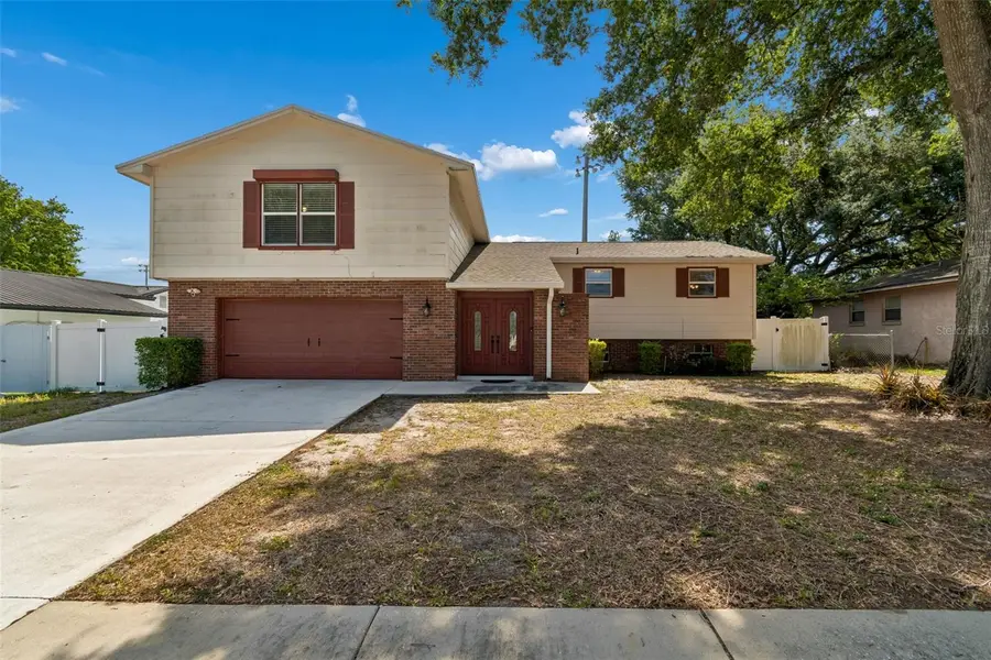2620 Giant Place, Seffner, FL 33584 - #2