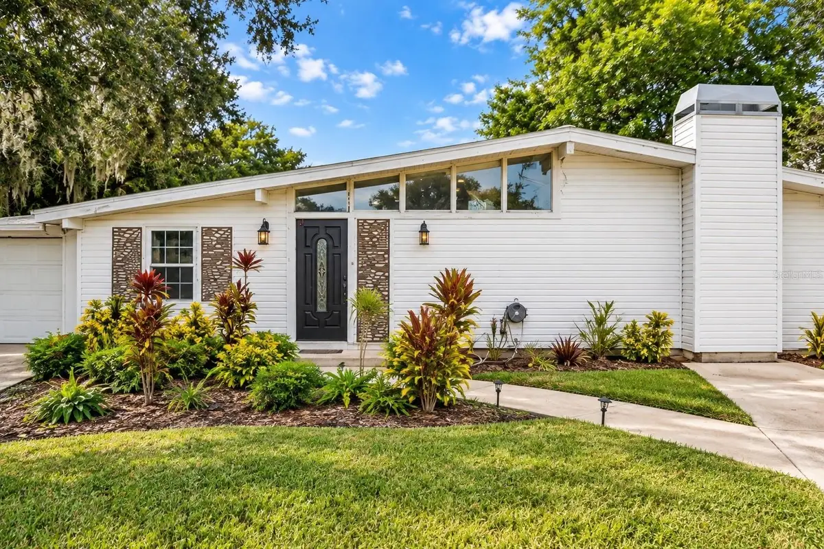 218 Park Ridge Avenue, Temple Terrace, FL 33617 - #1