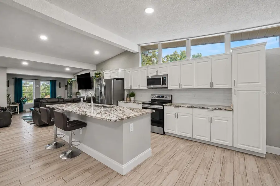 218 Park Ridge Avenue, Temple Terrace, FL 33617 - #2