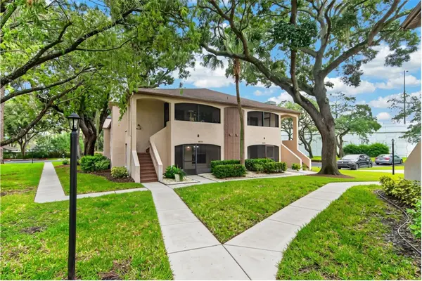 2998 Bonaventure Circle #104, PALM HARBOR, FL 34684