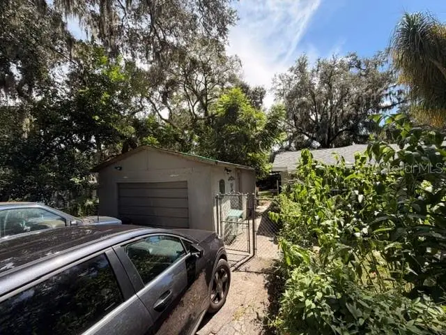 11615 Grovewood Avenue, Thonotosassa, FL 33592 - #2