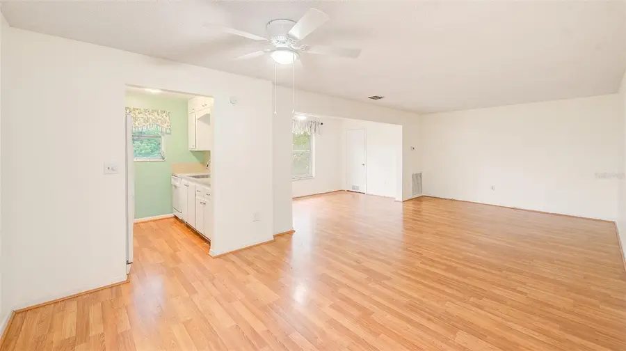 5660 80th St N #C305, Saint Petersburg, FL 33709 - #3