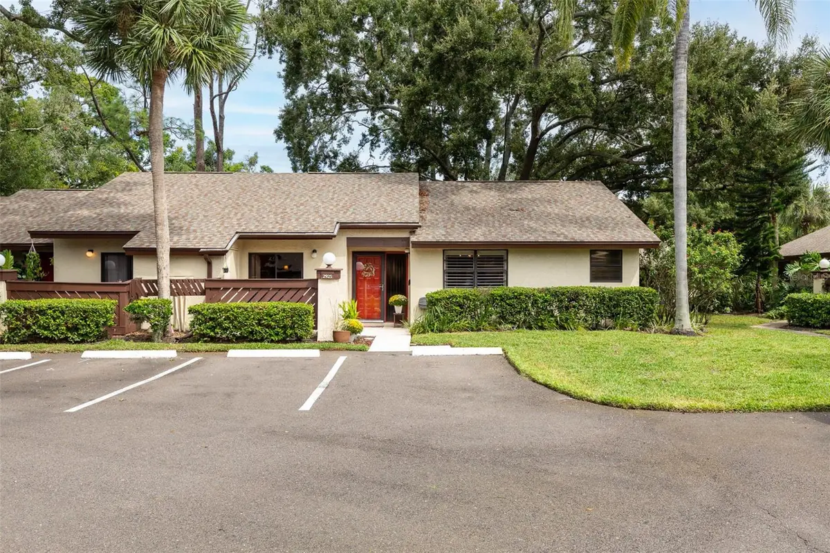 2925 Boxwood Ct, Palm Harbor, FL 34684 - #1