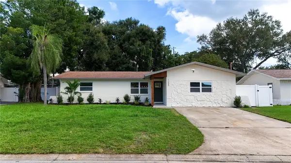 1255 E Lazy Lake Road, DUNEDIN, FL 34698