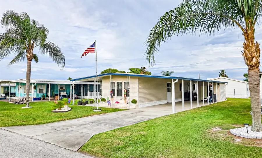 5402 Mohawk Street, Zephyrhills, FL 33542 - #2