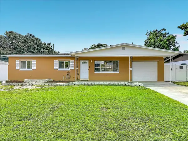 8496 76th Avenue, SEMINOLE, FL 33777