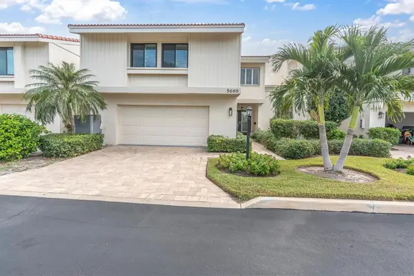 5668 Escondida Boulevard S, ST PETERSBURG, FL 33715