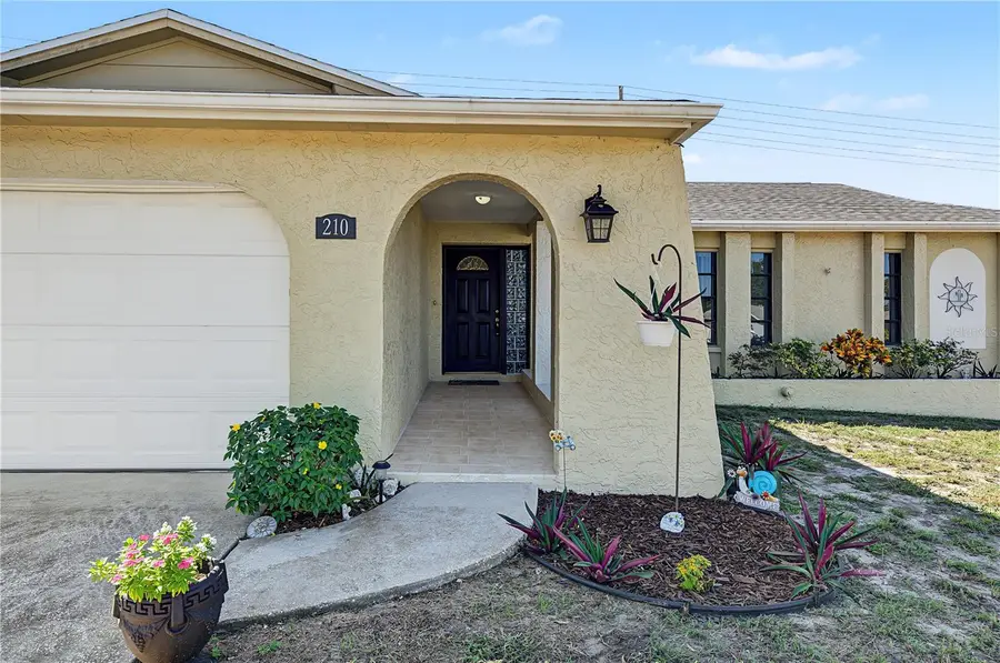 210 Leafwood Road, Tarpon Springs, FL 34689 - #2