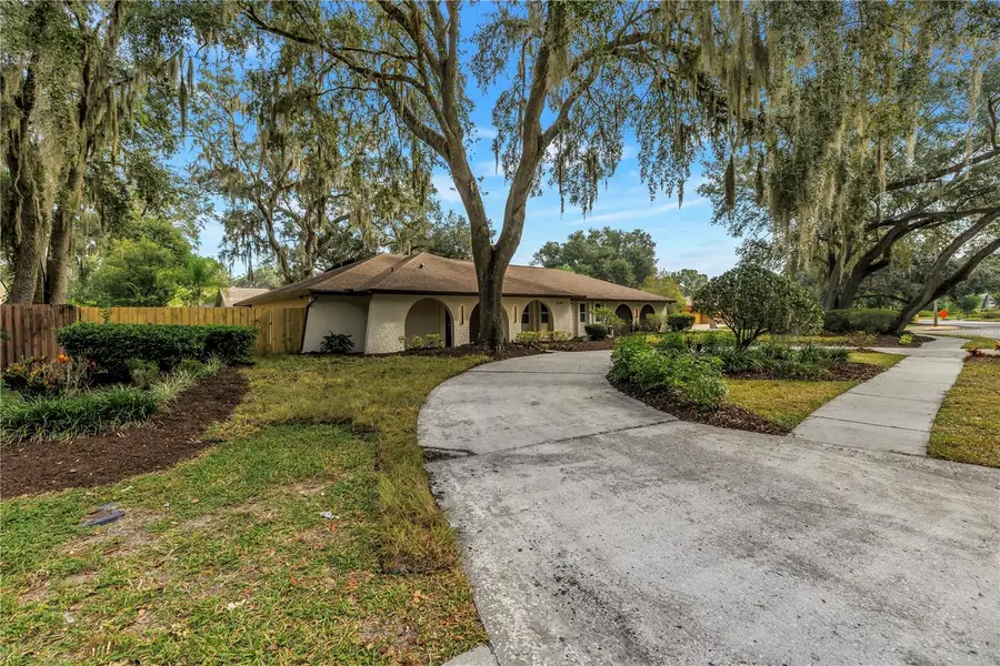 1116 N Riverhills Drive, Temple Terrace, FL 33617 - #2