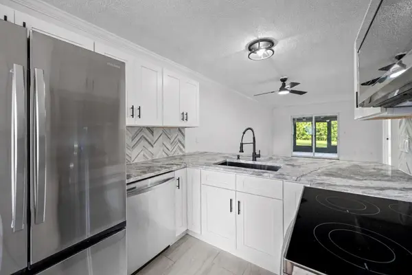 11201 122nd Avenue #201, LARGO, FL 33778