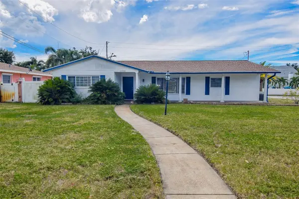 13594 Monalee Avenue, SEMINOLE, FL 33776