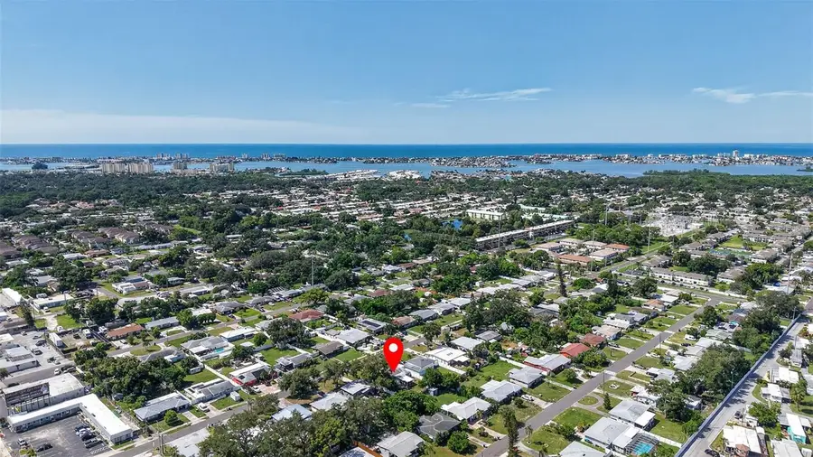 10735 63rd Avenue, Seminole, FL 33772 - #2