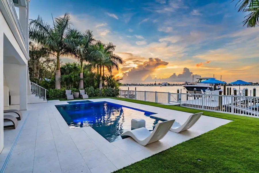 7 Paradise Lane, Treasure Island, FL 33706 - #2