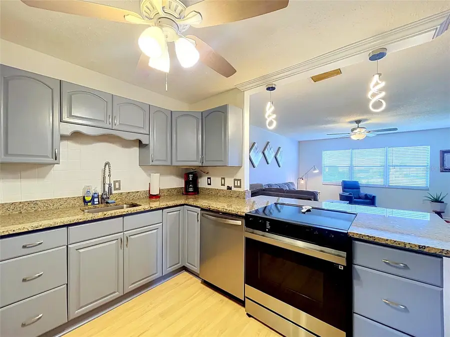 1520 Belle Glade Avenue, Sun City Center, FL 33573 - #3