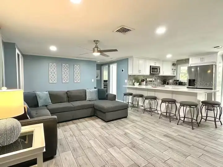 1080 16th Avenue Sw, Largo, FL 33770 - #2