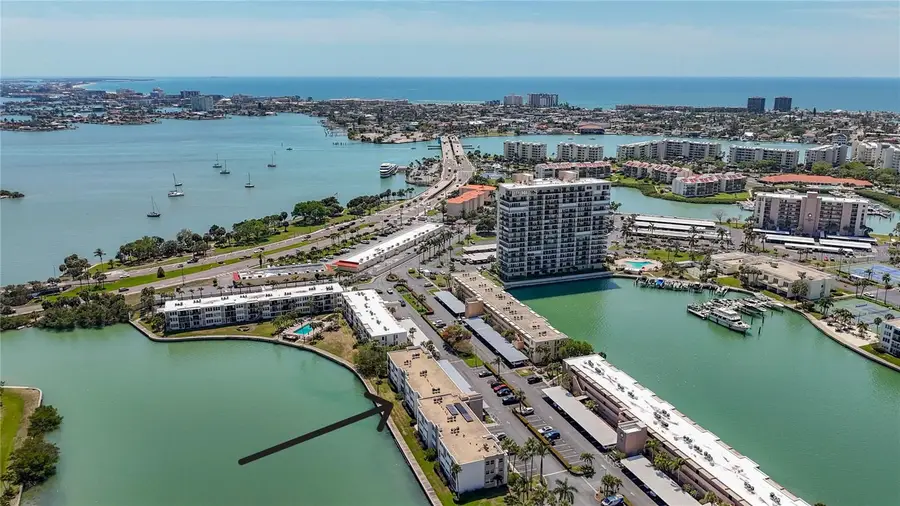 7425 Bay Island Drive S #105, South Pasadena, FL 33707 - #2