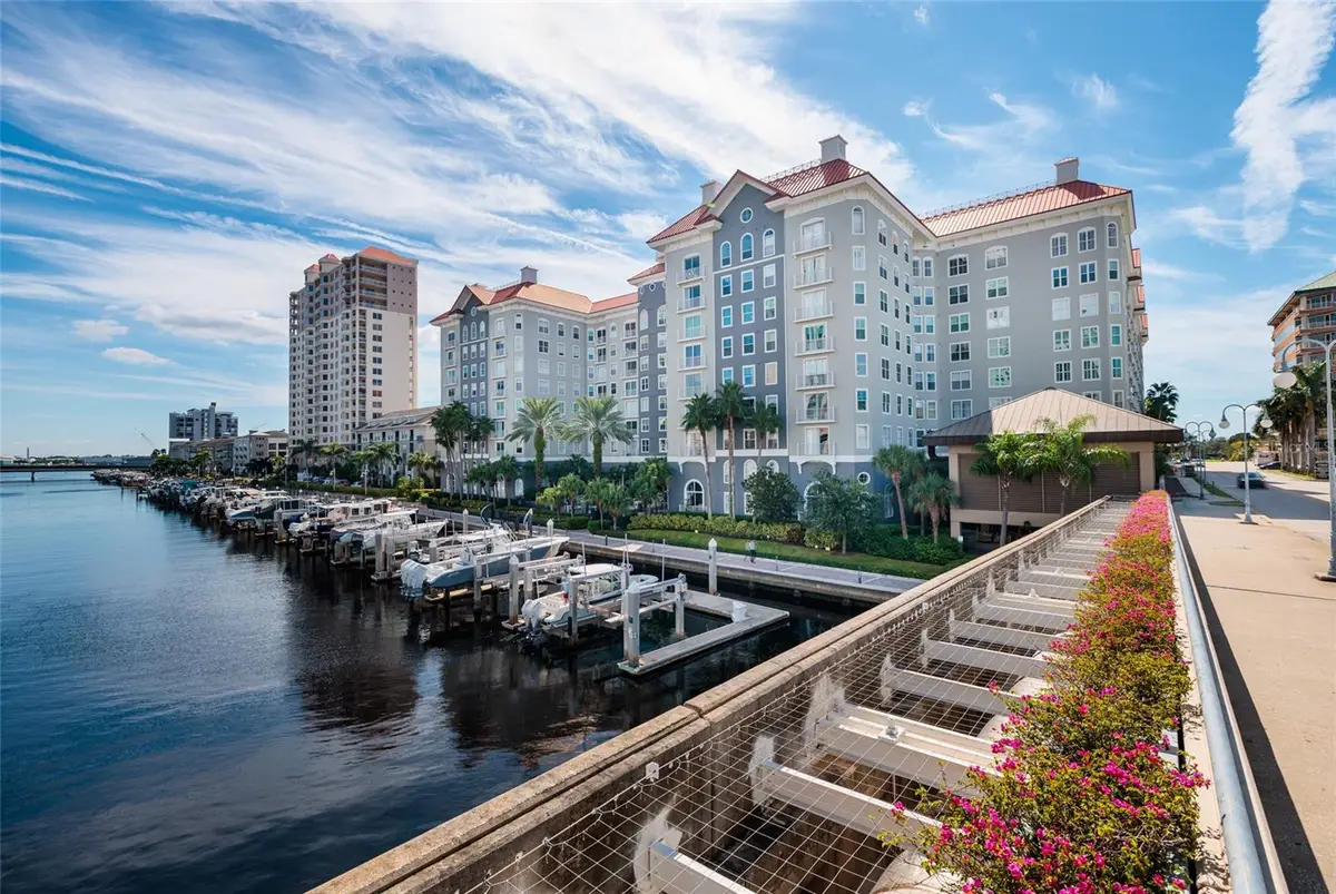 700 S Harbour Island Boulevard #825, Tampa, FL 33602 - #1
