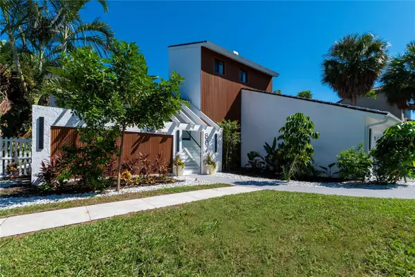 807 2nd Avenue S, TIERRA VERDE, FL 33715