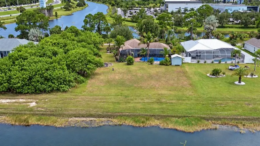2633 SW Tanforan Boulevard, Port Saint Lucie, FL 34987 - #2