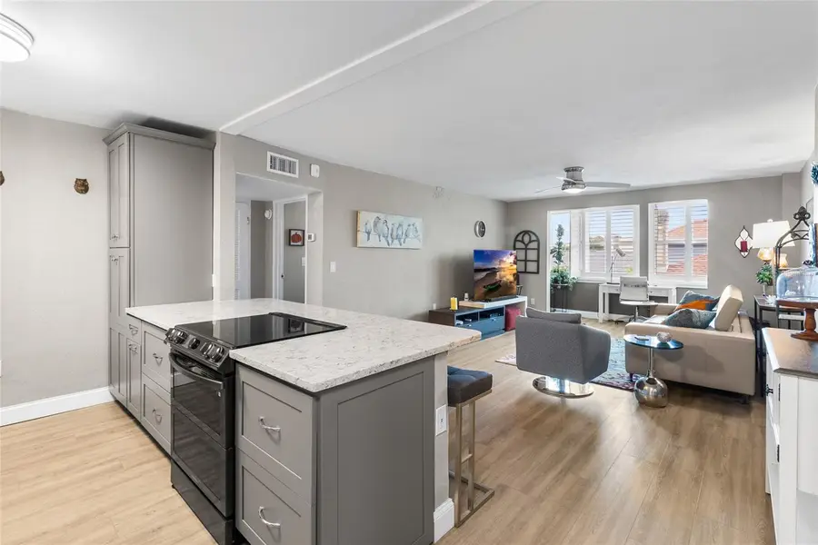 841 4th Avenue N #36, Saint Petersburg, FL 33701 - #3