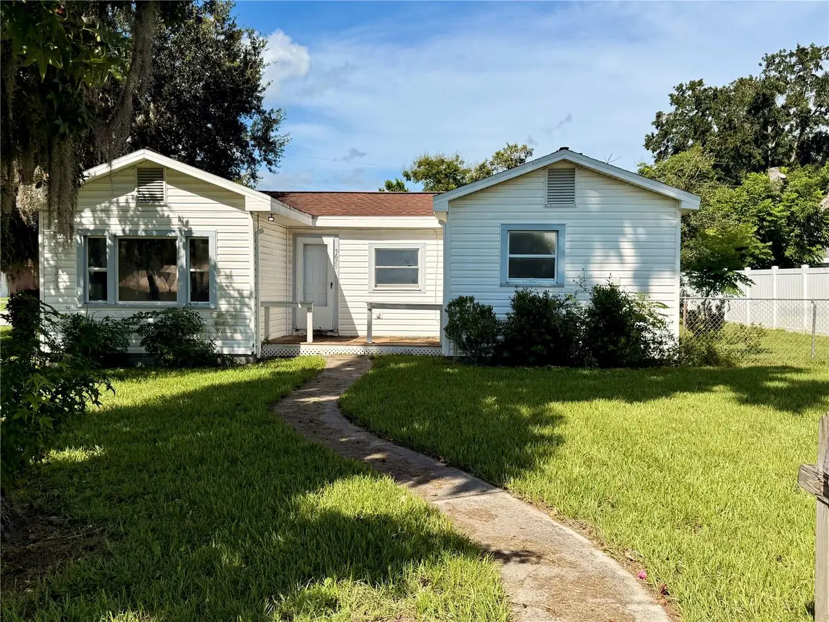 5629 19th Street, Zephyrhills, FL 33542 - #1