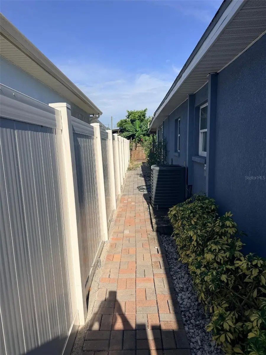 6913 Blossom Avenue, Tampa, FL 33614 - #2